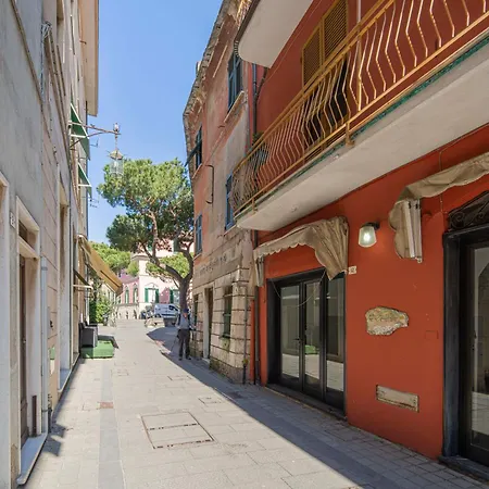 Appartement 012c - Loft, Casa In Centro Con Terrazza Privata, 100metri Da Spiaggia E Mare Moneglia