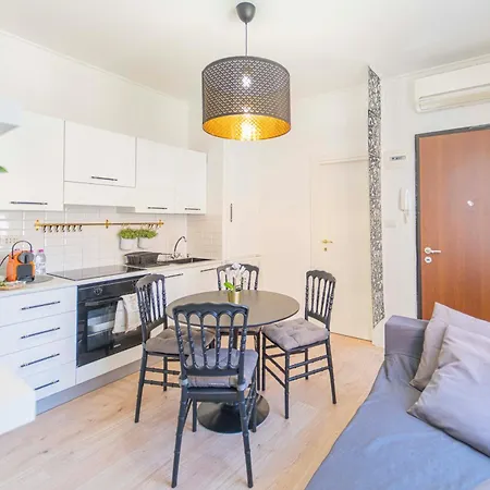 012c - Loft, Casa In Centro Con Terrazza Privata, 100metri Da Spiaggia E Mare Апартаменты