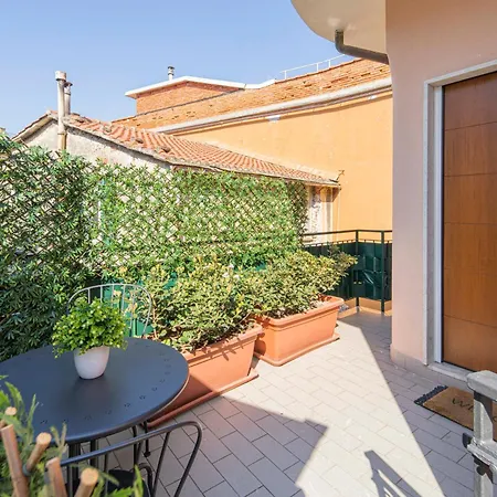 012c - Loft, Casa In Centro Con Terrazza Privata, 100metri Da Spiaggia E Mare Apartament Moneglia